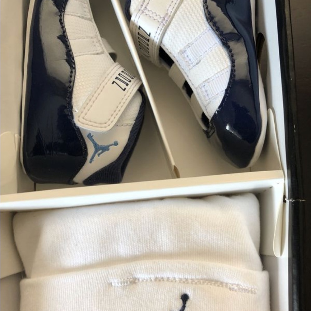 Jordan’s baby shoe with hat